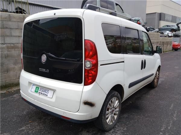 Fiat II Doblò (152)(2010->)1.6 Emotion [1,6 Ltr. - 77 kW JTDM 16V CAT]  - 4529