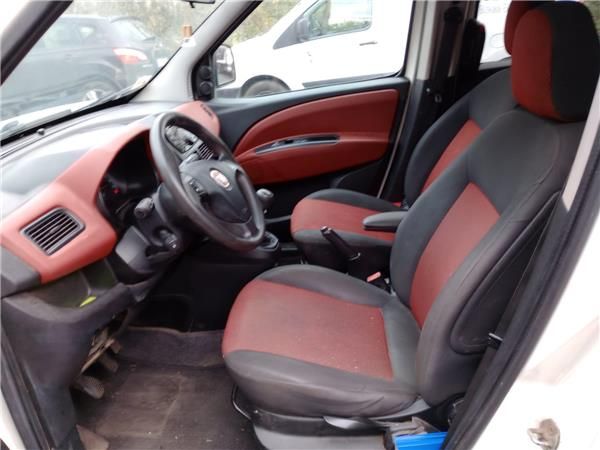 Fiat II Doblò (152)(2010->)1.6 Emotion [1,6 Ltr. - 77 kW JTDM 16V CAT]  - 4529