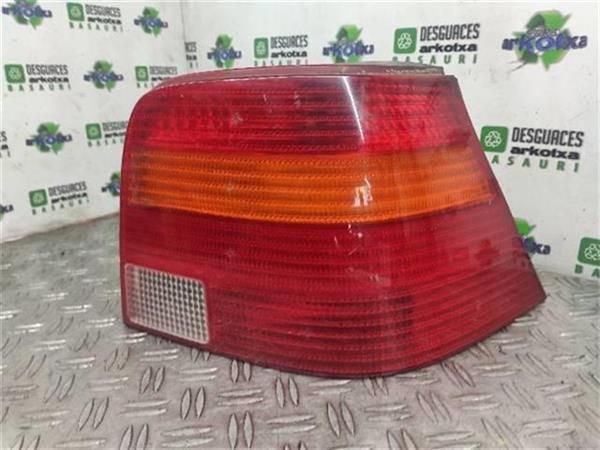 PILOTO TRA. DCHO. Volkswagen Golf 1.6  (1J1) (74 KW) - 8420 / AKL