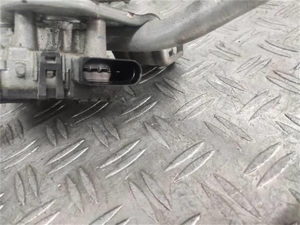 MOTOR LIMPIAPARABRISAS DEL. Skoda Superb 1.9 TDI 131CV (96 KW) - 9230 / AWX