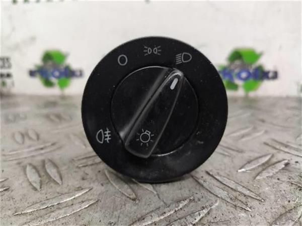 MANDO DE LUCES Volkswagen Golf 1.9 TDI IV BERLINA (1J1) (74 KW) - 9582 / ATD