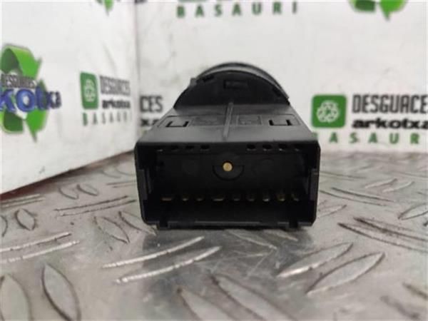 MANDO DE LUCES Volkswagen Golf 1.9 TDI IV BERLINA (1J1) (74 KW) - 9582 / ATD 2