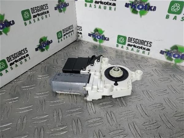 MOTOR ELEVALUNAS TRA. IZDO. Volkswagen Golf 1.9 TDI GOLF IV (1J1) (1997 - 2003) (74 KW) - 9670 / ATD 2