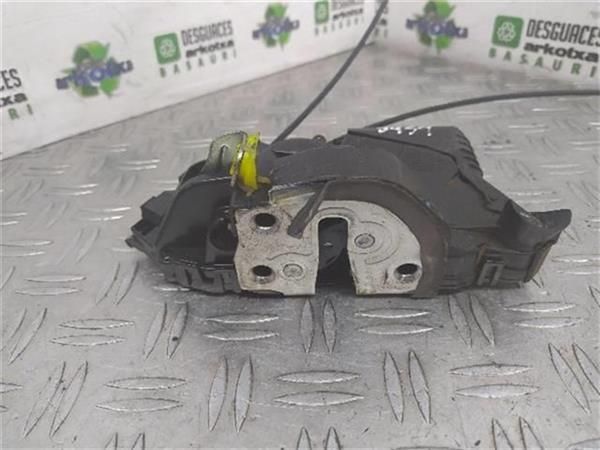 CERRADURA PUERTA DEL. IZDA. Toyota Yaris 1.4 D (66 KW) - 10354 / 1ND