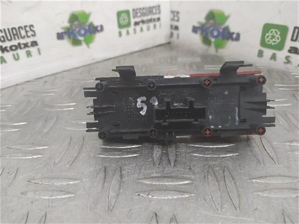 INTERRUPTOR LUCES EMERGENCIA Renault Megane 1.5 DCI (63 KW) - 10366 / K9KG7 2
