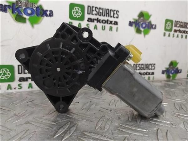 MOTOR ELEVALUNAS TRA. DCHO. Hyundai i30 1.4 (80 KW) - 10526 / G4FA 2
