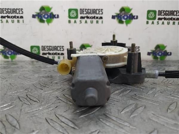 ELEVALUNAS ELECTRICO DEL. IZDO. Renault Clio 1.5 DCI II FASE II (B/CB0) (48 KW) - 10898 / K9KA7