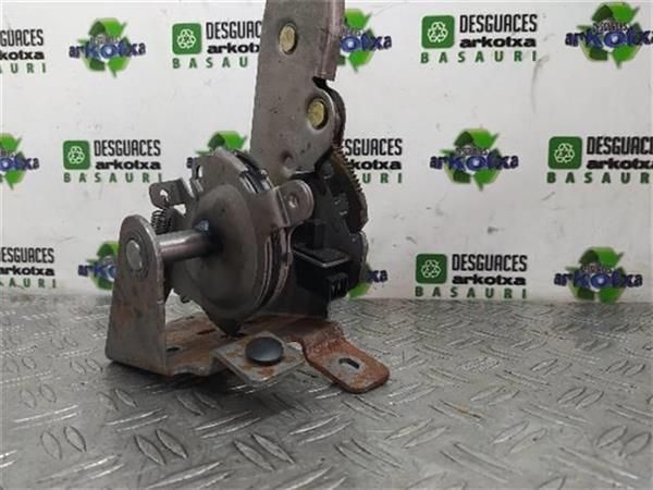 PALANCA FRENO DE MANO Peugeot 407 2.0 HDI (100 KW) - 10902 / RHR
