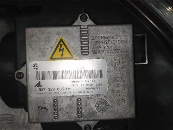 FARO XENON DCHO. Peugeot 407 2.0 HDI (100 KW) - 10992 / RHR