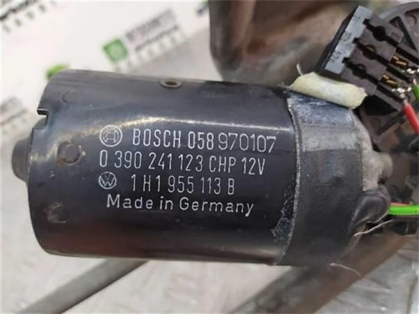 MOTOR LIMPIAPARABRISAS DEL. Volkswagen Golf 1.6 (74 KW) - 11074 / AEK/AFT
