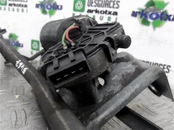 MOTOR LIMPIAPARABRISAS DEL. Peugeot 206 1.1 (44,1 KW) - 11168 / HFZ