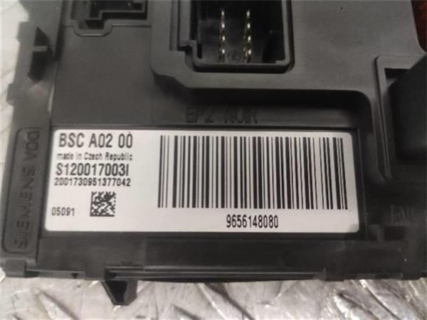 CAJA FUSIBLES/RELE Peugeot 407 2.0 HDI ST SPORT PK (100 KW) - 11395 / RHR 2