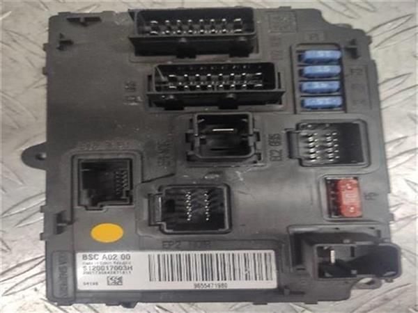 CAJA FUSIBLES/RELE Peugeot 407 2.0 HDI (100 KW) - 11430 / RHR