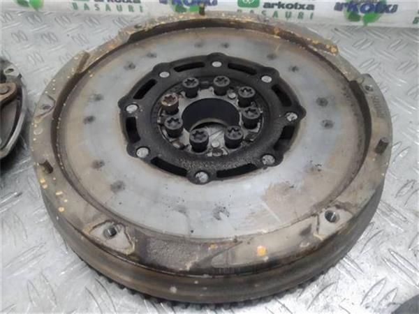 KIT EMBRAGUE COMPLETO Toyota Corolla 2.2 TD VERSO (R1) (2004-2009) (100 KW) - 12550 / 2AD FTV