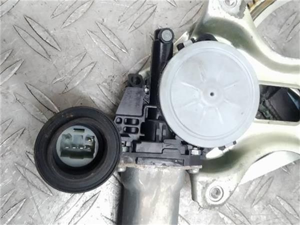 ELEVALUNAS ELECTRICO DEL. IZDO. Lexus IS 2.2 D IS220D XE2(A) (130 KW) - 12821 / 2ADFHV