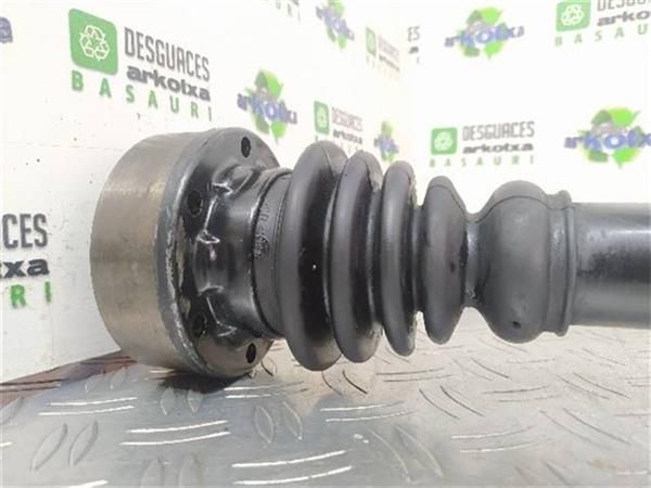 TRANSMISION DEL. DCHA. Volkswagen Golf 1.9 TDI V (105CV) (77 KW) - 13524 / BXE
