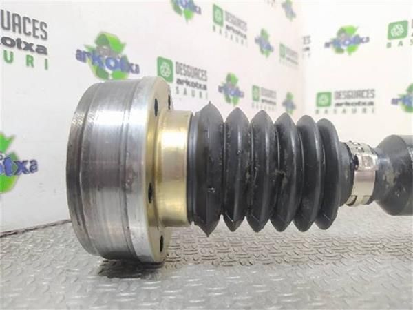 TRANSMISION DEL. DCHA. Volkswagen Golf 1.6  III (1H1) (1991 - 1998) (74 KW) - 13536 / AEK