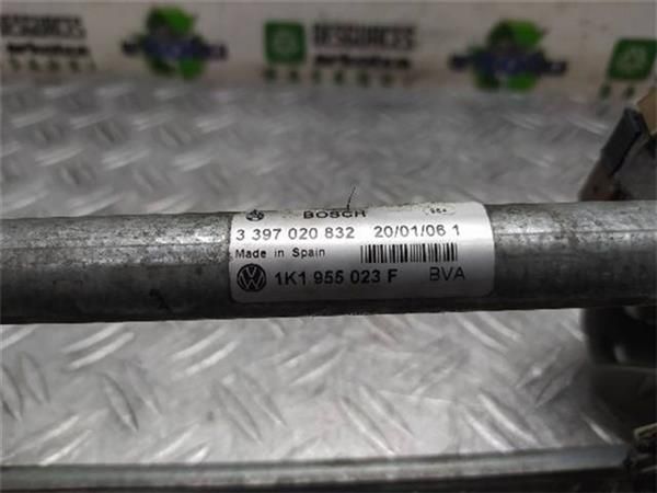 MOTOR LIMPIAPARABRISAS DEL. Volkswagen Golf 1.4  V (1K1) (125 KW) - 14562 / BLG