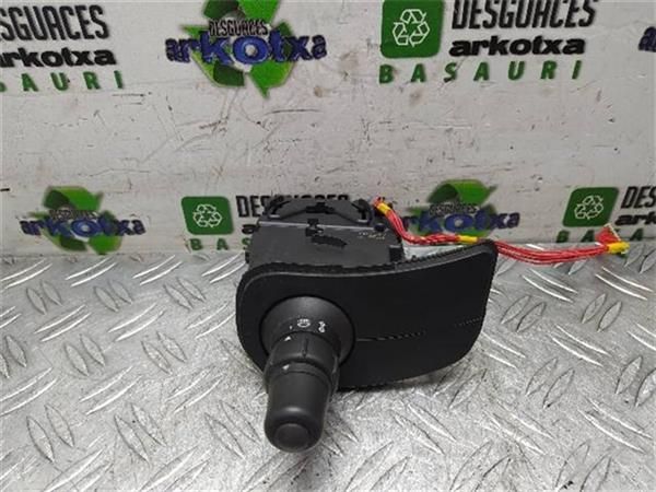 MANDO DE LUCES Renault Clio 1.5 DCI III (2010-2014) 88CV (65 KW) - 14858 / K9K 67