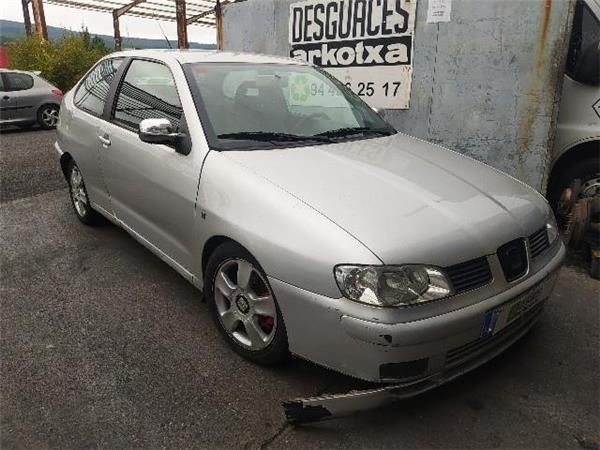 FARO DEL. IZDO. Seat Cordoba 1.9 TDI (6K2) (1999-2003) (66 KW) - 14907 / AGR