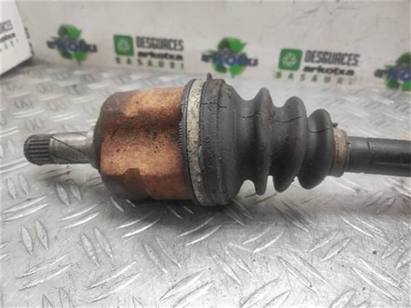 TRANSMISION DEL. IZDA. Opel Corsa 1.3 CDTI D 75CV (55 KW) - 15058 / Z13DTJ