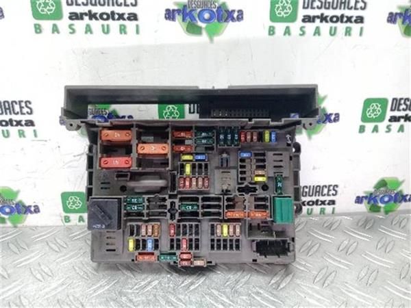 CAJA FUSIBLES/RELE BMW 320 2.0 D SERIE 3 (E90) (2004-2012) 163CV (120 KW) - 15178 / 204D4