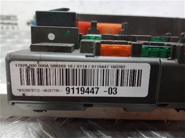 CAJA FUSIBLES/RELE BMW 320 2.0 D SERIE 3 (E90) (2004-2012) 163CV (120 KW) - 15178 / 204D4