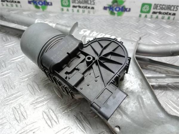 MOTOR LIMPIAPARABRISAS DEL. Dacia Sandero 1.2 G (BS) (2008-2012) (55 KW) - 15350 / D4FF7
