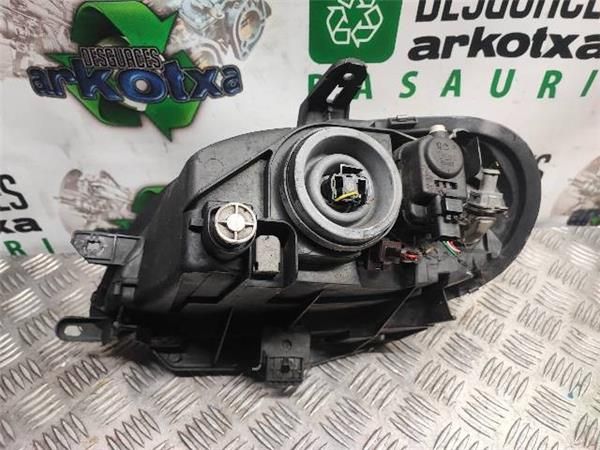 FARO DEL. DCHO Citroen Saxo 1.5 D (1999-2004) (42 KW) - 15633 / VJX