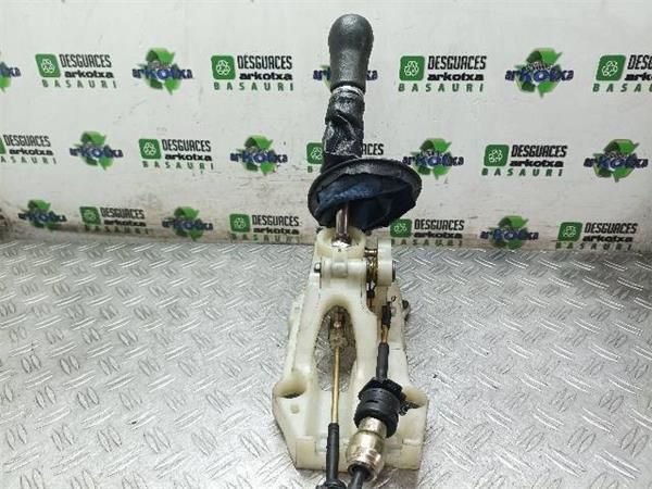 PALANCA DE CAMBIO Toyota Yaris 1.4 TD (1999-2005) (55 KW) - 16508 / 1ND TV