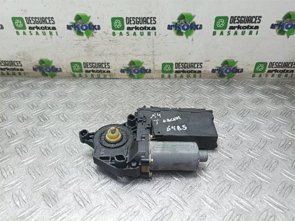 MOTOR ELEVALUNAS TRA. DCHO. Audi A4 1.9 TDI (8E) (2000-2004) (96 KW) - 16547 / AWX