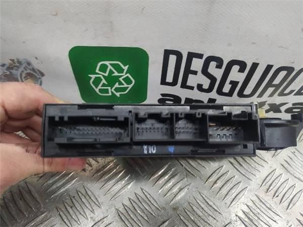 MOTOR ELEVALUNAS DEL. DCHO. Audi A4 1.9 TDI (8E) (2000-2004) (96 KW) - 16559 / AVF