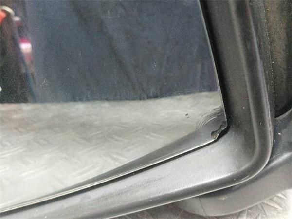 RETROVISOR IZDO. Opel Combo 1.3 CDTI C (55 KW) - 16861 / Z13DTJ