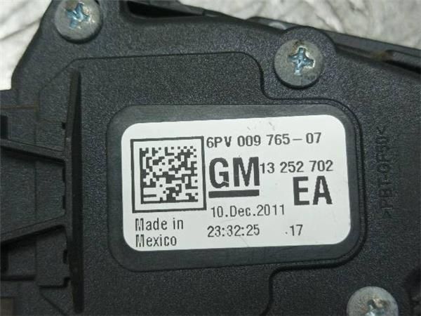 PEDAL ACELERADOR Opel Astra 1.7 CDTI J SPORTS TOURER (P10) (10-15) (81 KW) - 16890 / A17DTR