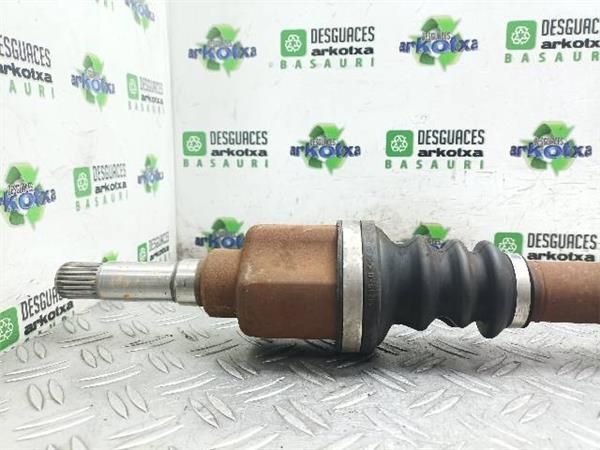 TRANSMISION DEL. DCHA. Peugeot 207 1.4 G (WA/WC/WM) 88CV 16V (2006-2013) (65 KW) - 17062 / KFU