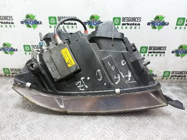 FARO XENON IZDO. Audi A6 2.5 TDI AVANT QUATTRO(4B5,C5)180 (00-05) (132 KW) - 17148 / AKE