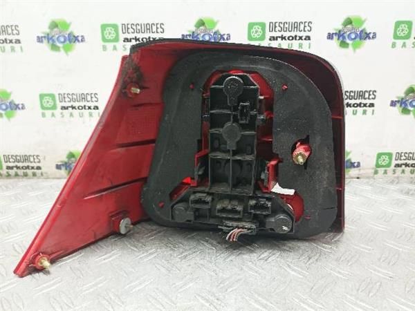 PILOTO TRA. DCHO. Volkswagen Golf 1.6 G IV (1J1) (1997-2003) (74 KW) - 17194 / AKL