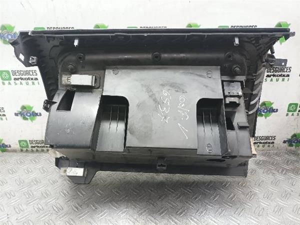 GUANTERA SALPICADERO Volkswagen Golf 1.6 G V (1K1) (2003-2008) (75 KW) - 17211 / BSE 2