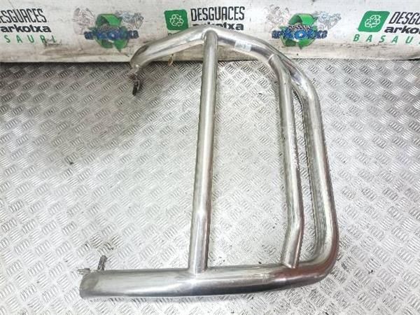 TRAVIESA PARAGOLPES DEL. Hyundai Santa Fe 2.0 CRDI I (SM) (2000-2006) (92 KW) - 17563 / D4EAV