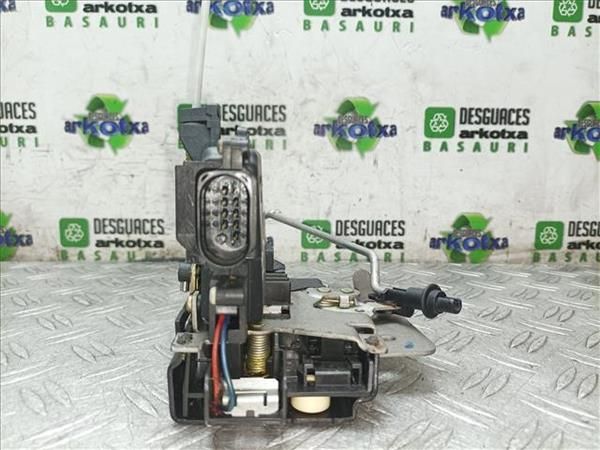 CERRADURA PUERTA DEL. IZDA. Audi A4 - 17619 / AWX