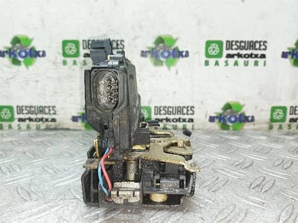 CERRADURA PUERTA DEL. IZDA. Volkswagen Golf 1.9 TDI IV (1J1) (1997-2003) (81 KW) - 17632 / AHF