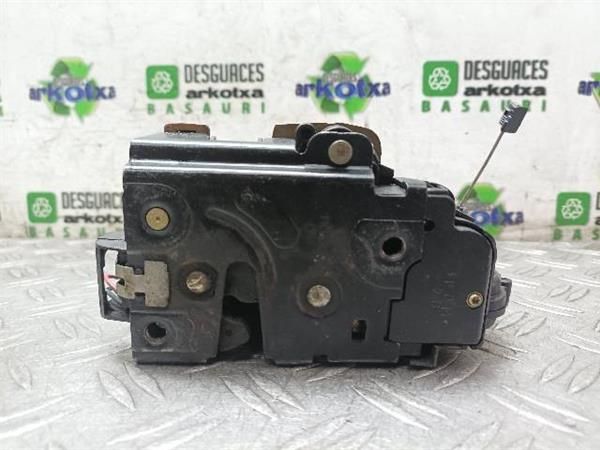 CERRADURA PUERTA DEL. IZDA. Volkswagen Golf 1.9 TDI IV (1J1) (1997-2003) (81 KW) - 17632 / AHF