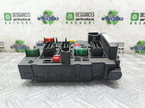 CAJA FUSIBLES/RELE Peugeot 307 2.0 HDI BREAK XR (3E) (2002-2008) 90CV (66 KW) - 18024 / RHY