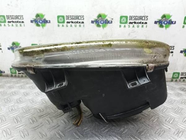 FARO DEL. IZDO. Volkswagen Golf 1.6 G IV 101CV (1J1) (1997-2004) (74 KW) - 18129 / AKL