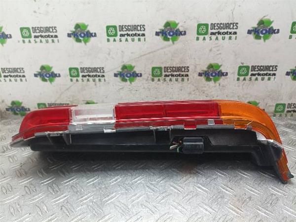 PILOTO TRA. DCHO. Mercedes 240 2.4  (W123) (55 KW) - 18262 / 616.912