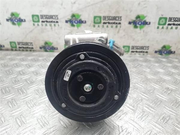 COMPRESOR AIRE ACOND. Renault Scenic 1.6 G II (JM) (2005-2008) 111CV (82 KW) - 18466 / K4M 97 2