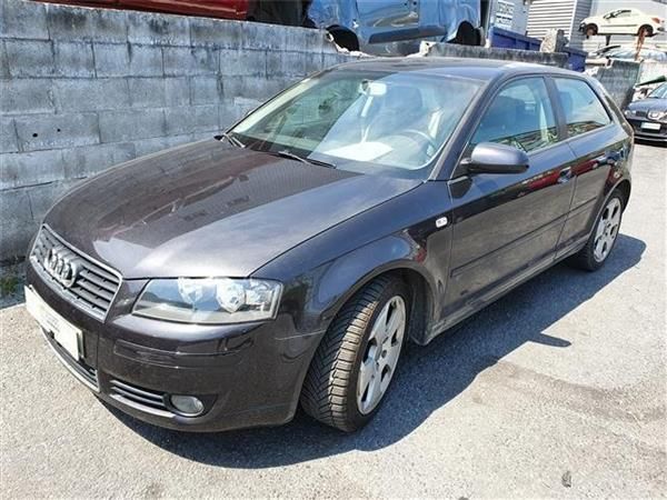 CINTURON SEGURIDAD DEL. DCHO. Audi A3 2.0 TDI (8P) 140cv (103 KW) - 18699 / BKD