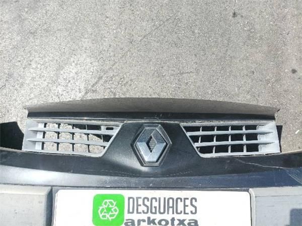 PARAGOLPES DEL. Renault Scenic 1.9 DCI II (JM) 120CV (2003-2006) (88 KW) - 18704 / F9QD8