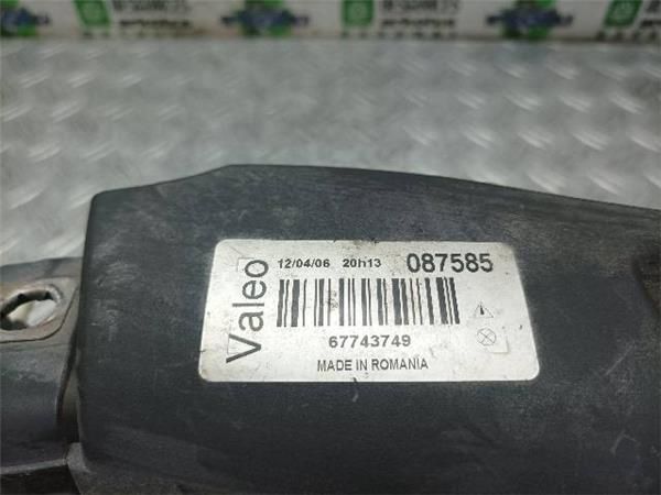 FARO DEL. DCHO Seat Ibiza 1.4 G II (6K1) 60CV (1993 2002) (44 KW) - 18962 / AUD