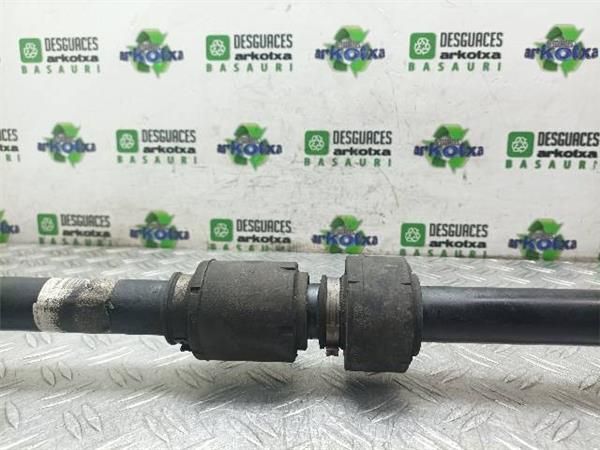 TRANSMISION DEL. DCHA. Kia Ceed 1.6 CRDI (EDB5) 90CV (2006-2012) (66 KW) - 19137 / D4FB-SW